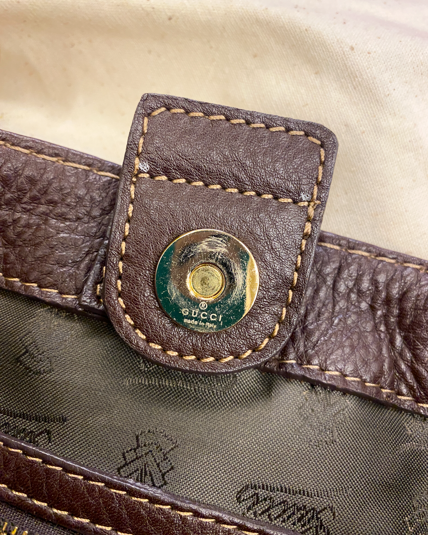 Gucci Crest Boule Leather Hobo Bag