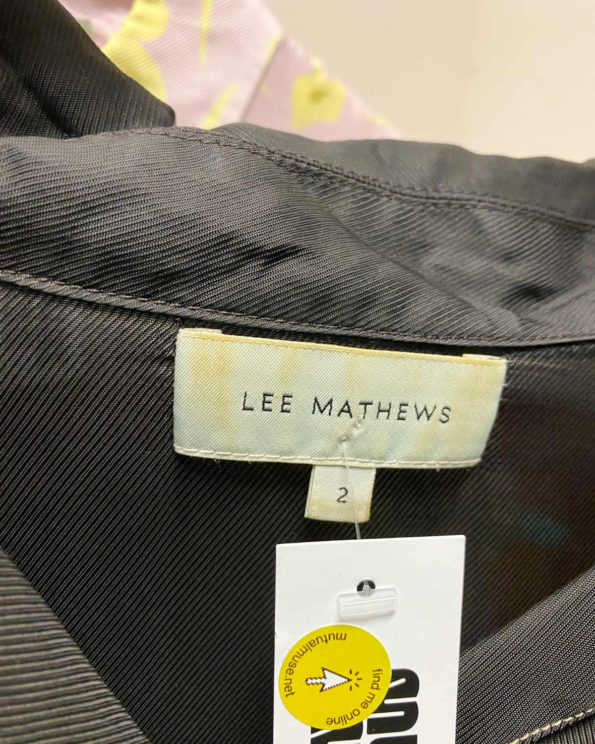 Size 2 (M) | Lee Matthews Satin Cuban Cut Shirt
