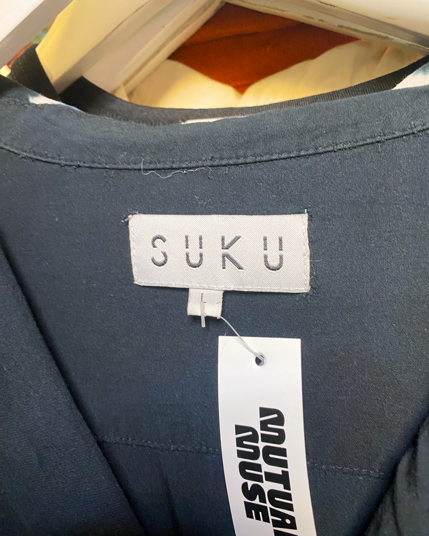 Size L | SUKU Circles Shirt