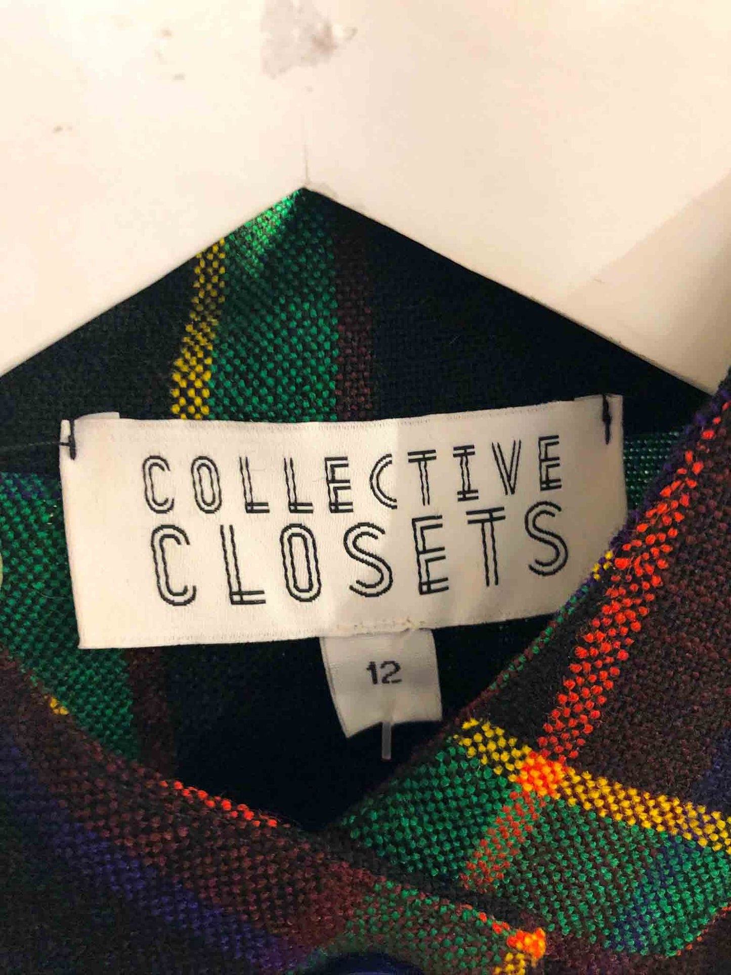 Size L | Collective Closets Plaid Shirt